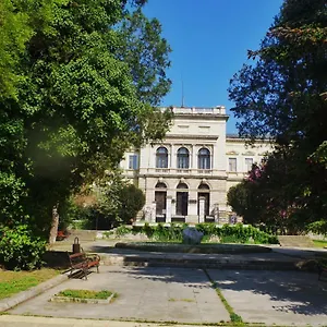 https://apartament-maria-luiza.varna-hotels.com
